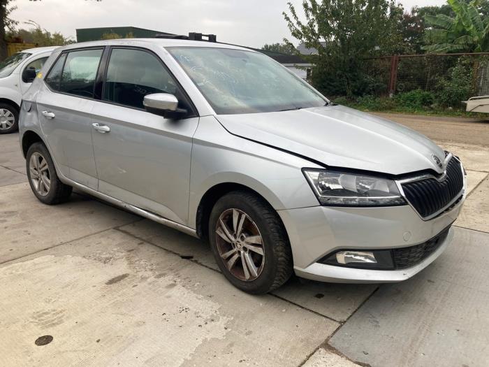 Skoda Fabia III 1.0 12V Sloopvoertuig (2019, Zilvergrijs)