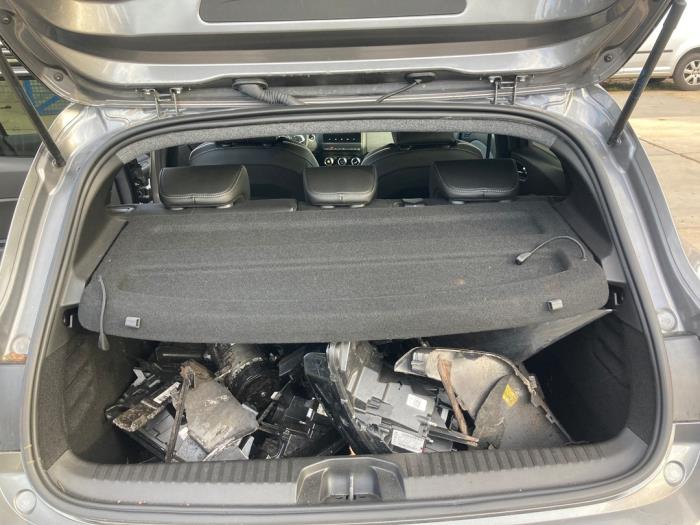 Renault Clio V 1.0 TCe 90 12V Samochód złomowany (2025, Jasny, Mysi)