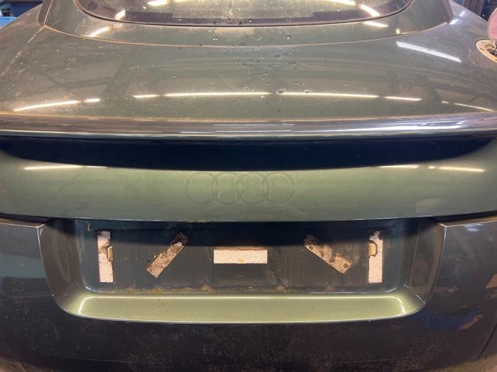 Audi TT 1.8 T 20V Quattro Samochód złomowany (2000, Zielony)