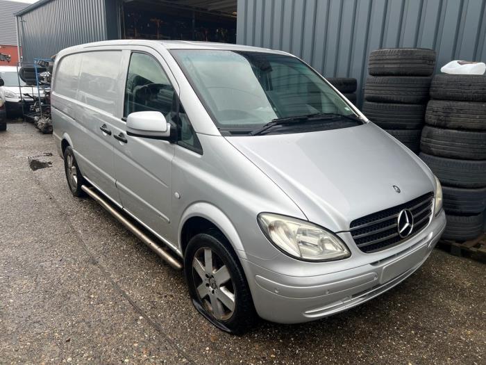 Mercedes Vito 2.2 111 CDI 16V Sloopvoertuig (2007, Metallic, Zilvergrijs, Zilver)