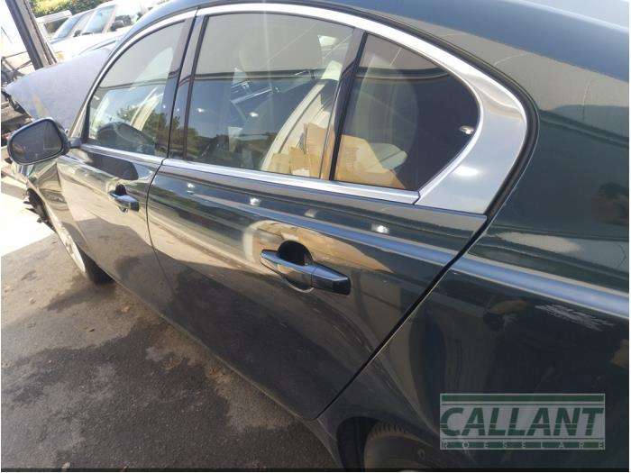 Jaguar XE 2.0d 180 16V Samochód złomowany (2016, Zielony)