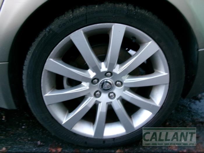 Jaguar XF 2.7 D V6 24V Skrotfordon (2009, VAPOUR GREY)