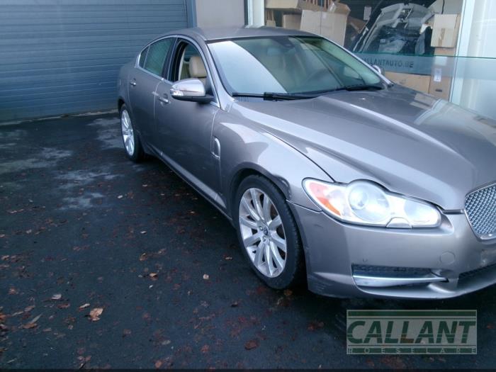Jaguar XF 2.7 D V6 24V Skrotfordon (2009, VAPOUR GREY)