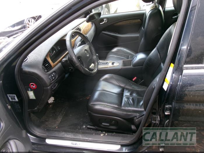 Jaguar S-type 2.5 V6 24V Skrotfordon (2003, MIDNIGHT)