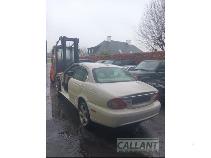 Jaguar X-type 2.2 D 16V Skrotfordon (2008, WIT)