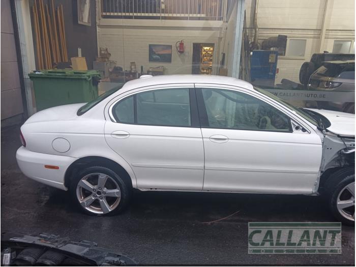 Jaguar X-type 2.2 D 16V Skrotfordon (2008, WIT)