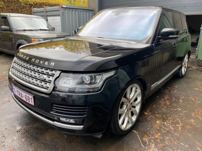 Landrover Range Rover IV 4.4 SDV8 32V Skrotfordon (2015, METALLIC ZWART)