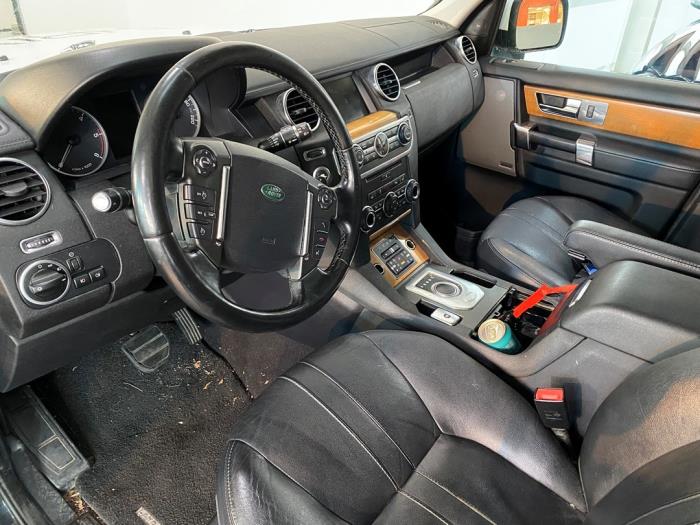 Landrover Discovery IV 3.0 SD V6 24V Skrotfordon (2012, SANTORINI ZWART)