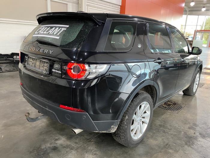 Landrover Discovery Sport 2.2 sd4 16V Skrotfordon (2015, ZWART METAALKLEUR)