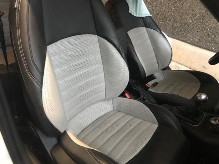 Alfa Romeo Giulietta 1.6 JTDm 16V Samochód złomowany (2015)