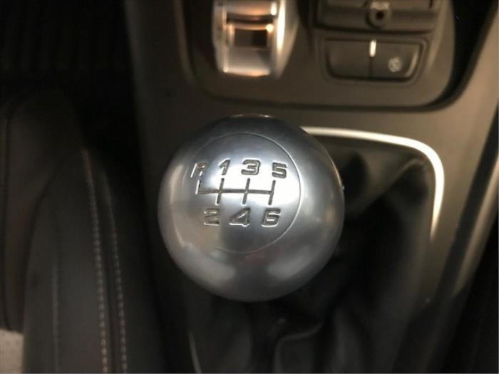 Alfa Romeo Giulietta 1.6 JTDm 16V Samochód złomowany (2015)