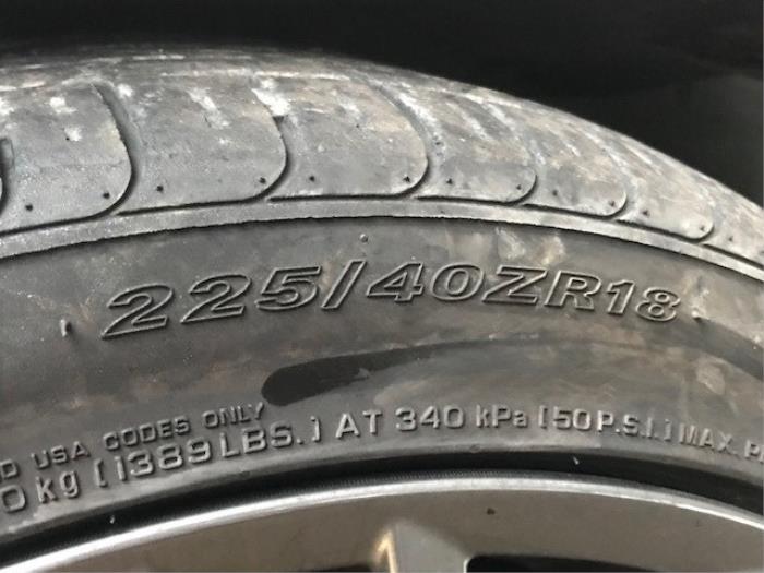 Alfa Romeo Giulietta 1.6 JTDm 16V Samochód złomowany (2015)