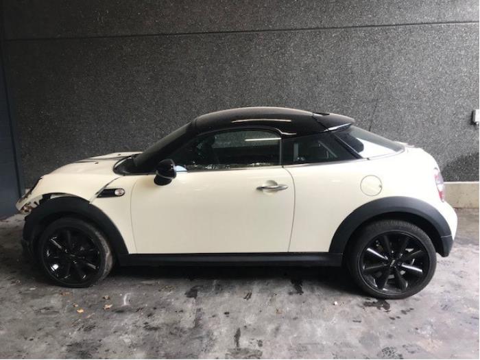 Mini Coupe 1.6 16V Cooper Sloopvoertuig (2015, Wit)