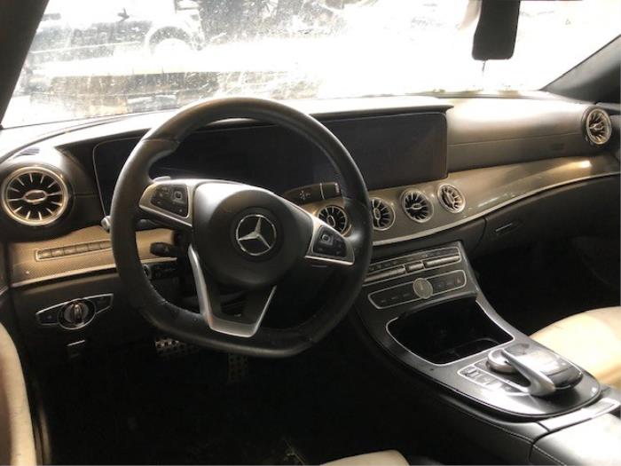 Mercedes E E-220d 2.0 Turbo 16V Sloopvoertuig (2017, Wit)