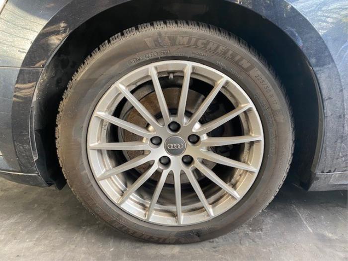 Audi A5 Sportback 2.0 TDI Ultra 16V Skrotfordon (2018, ZWART)