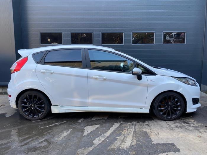 Ford Fiesta 6 1.0 EcoBoost 12V 100 Skrotfordon (2016, METALLIC WIT)
