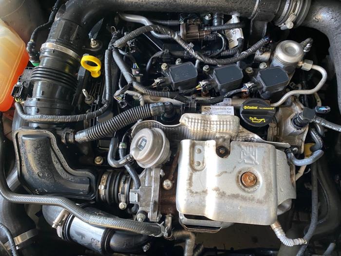 Ford Fiesta 6 1.0 EcoBoost 12V 100 Skrotfordon (2016, METALLIC WIT)