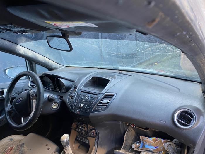 Ford Fiesta 6 1.0 EcoBoost 12V 100 Skrotfordon (2016, METALLIC WIT)