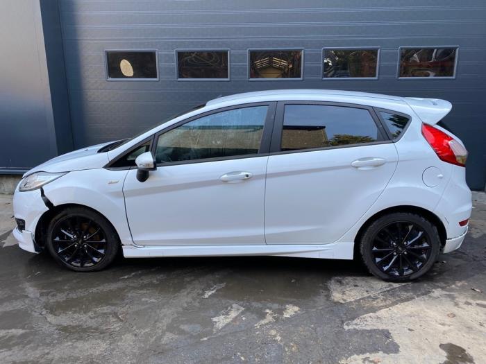 Ford Fiesta 6 1.0 EcoBoost 12V 100 Skrotfordon (2016, METALLIC WIT)