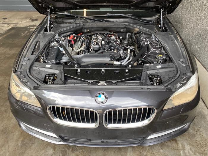 BMW 5 serie 520d 16V Skrotfordon (2016, DONKER GRIJS)