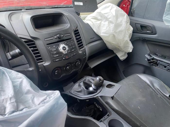 Ford Ranger 2.2 TDCi 16V 125 4x4 Skrotfordon (2014, ROOD)