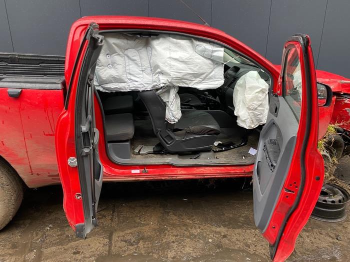 Ford Ranger 2.2 TDCi 16V 125 4x4 Skrotfordon (2014, ROOD)