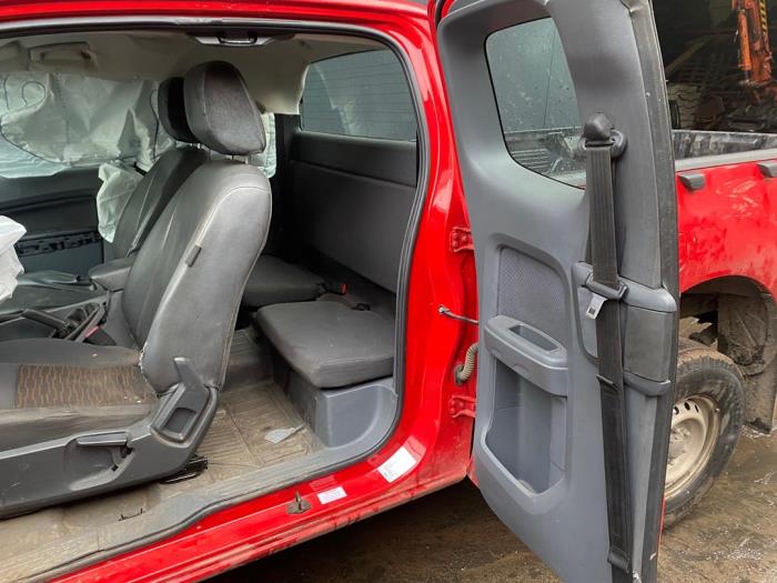 Ford Ranger 2.2 TDCi 16V 125 4x4 Skrotfordon (2014, ROOD)