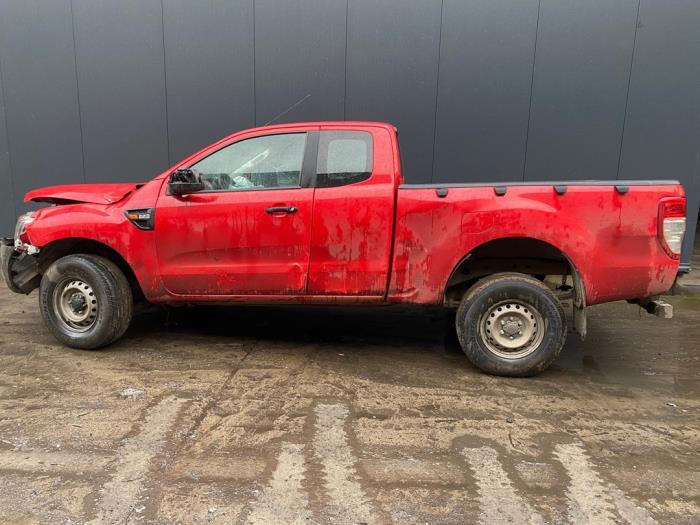 Ford Ranger 2.2 TDCi 16V 125 4x4 Skrotfordon (2014, ROOD)