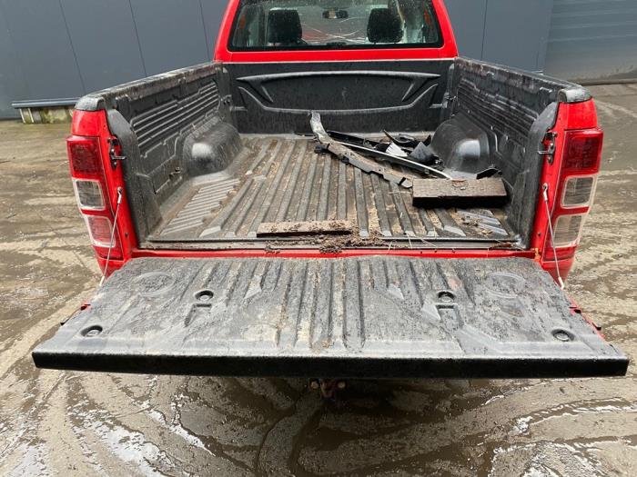 Ford Ranger 2.2 TDCi 16V 125 4x4 Skrotfordon (2014, ROOD)