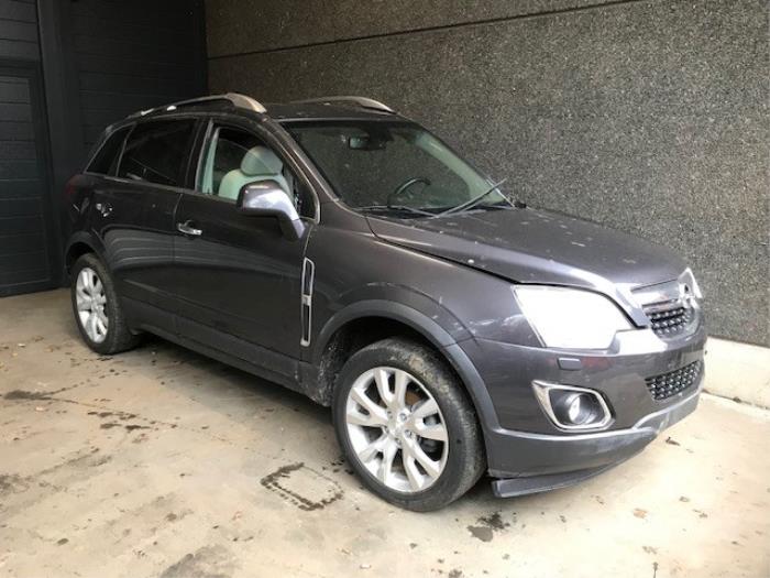 Opel Antara 2.2 CDTI 16V 4x4 Skrotfordon (2015, DONKER GRIJS)