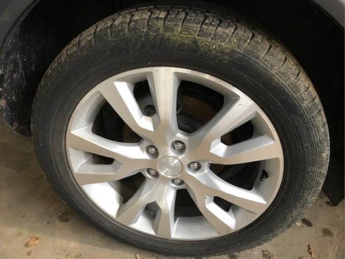 Opel Antara 2.2 CDTI 16V 4x4 Skrotfordon (2015, DONKER GRIJS)