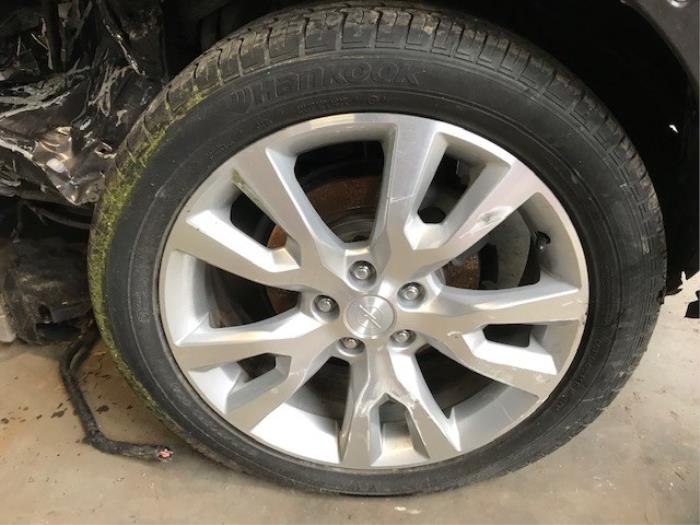 Opel Antara 2.2 CDTI 16V 4x4 Skrotfordon (2015, DONKER GRIJS)