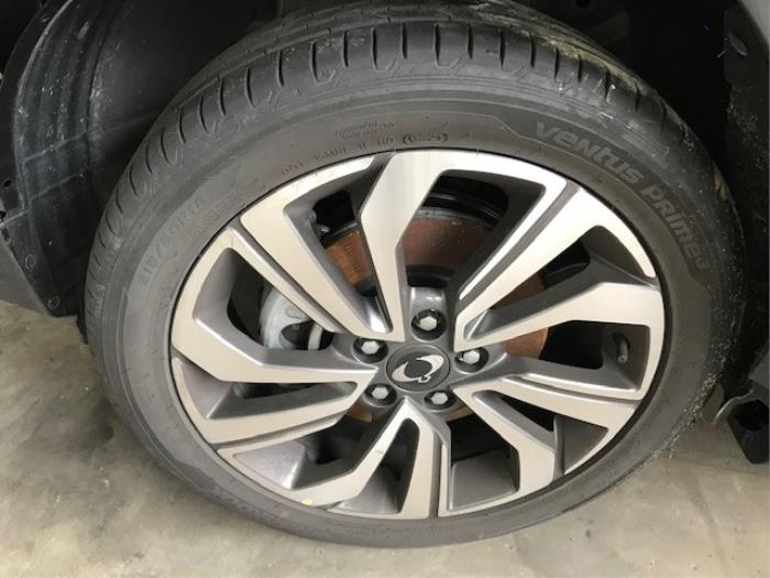 Ssang Yong Tivoli Grand 1.5 T-GDi 16V Sloopvoertuig (2021, Metallic, Zwart)