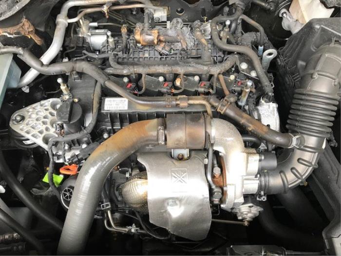 Ssang Yong Tivoli Grand 1.5 T-GDi 16V Sloopvoertuig (2021, Metallic, Zwart)