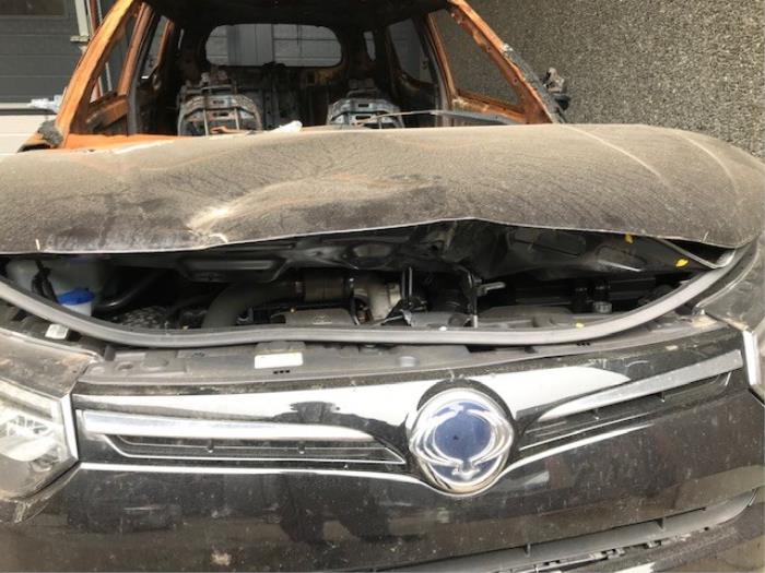 Ssang Yong Tivoli Grand 1.5 T-GDi 16V Sloopvoertuig (2021, Metallic, Zwart)