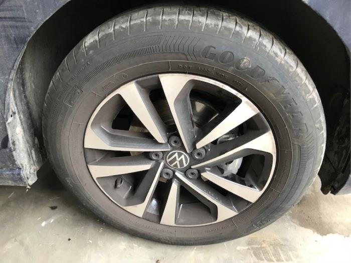 Volkswagen Polo VI 1.0 MPI 12V Skrotfordon (2021, METALLIC BLAUW)