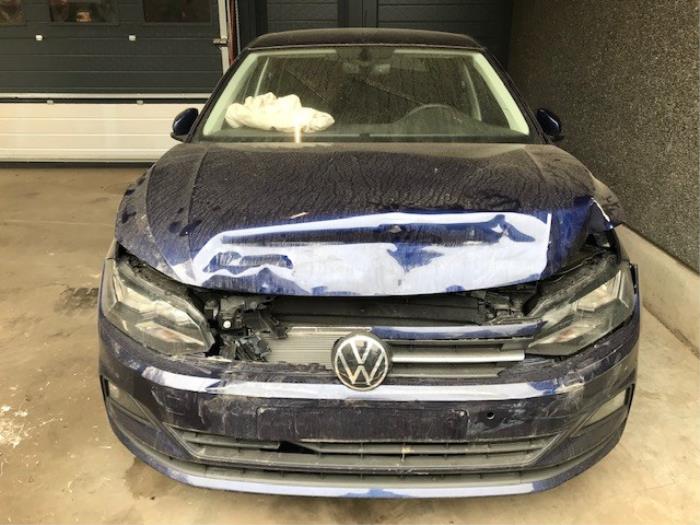 Volkswagen Polo VI 1.0 MPI 12V Skrotfordon (2021, METALLIC BLAUW)