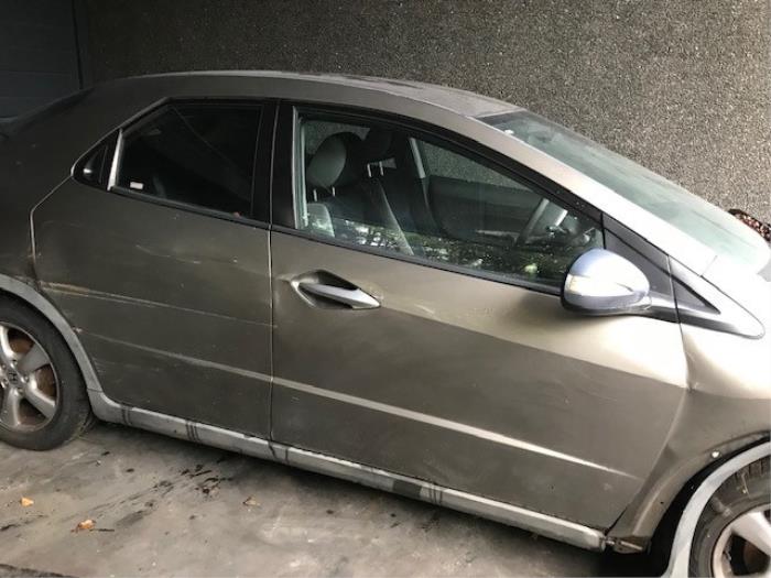 Honda Civic 1.4 i-Dsi Skrotfordon (2007, GRIJS)