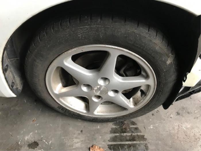 Mitsubishi Colt 1.1 12V Skrotfordon (2011, WIT)