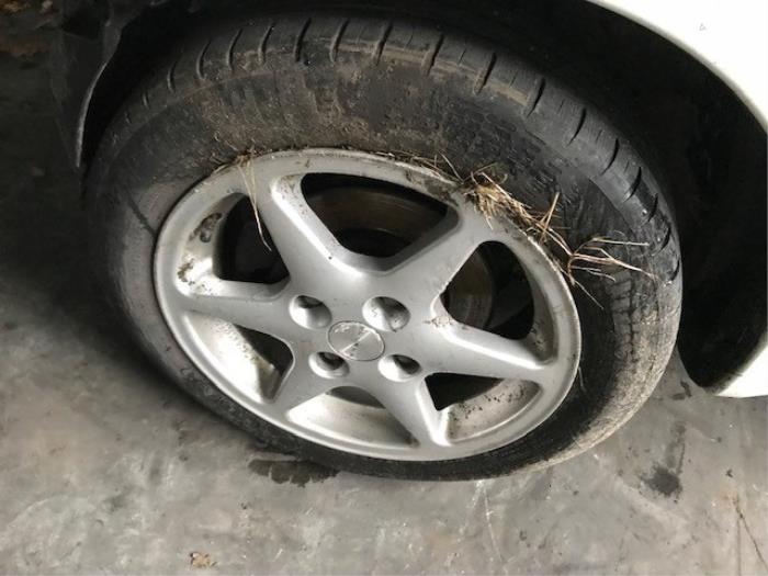 Mitsubishi Colt 1.1 12V Skrotfordon (2011, WIT)