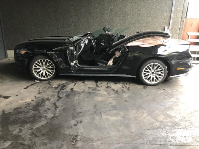 Ford Usa Mustang VI Fastback 2.3 EcoBoost 16V Sloopvoertuig (2017, Zwart)