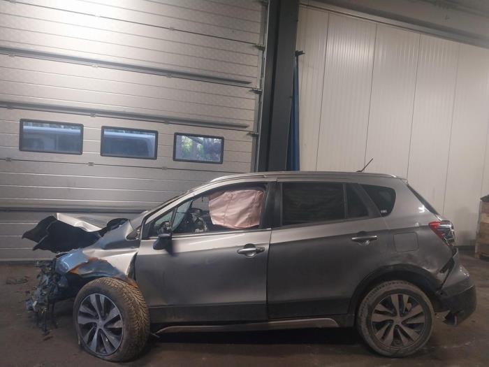 Suzuki SX-4 Sloopvoertuig (2018, Grijs)