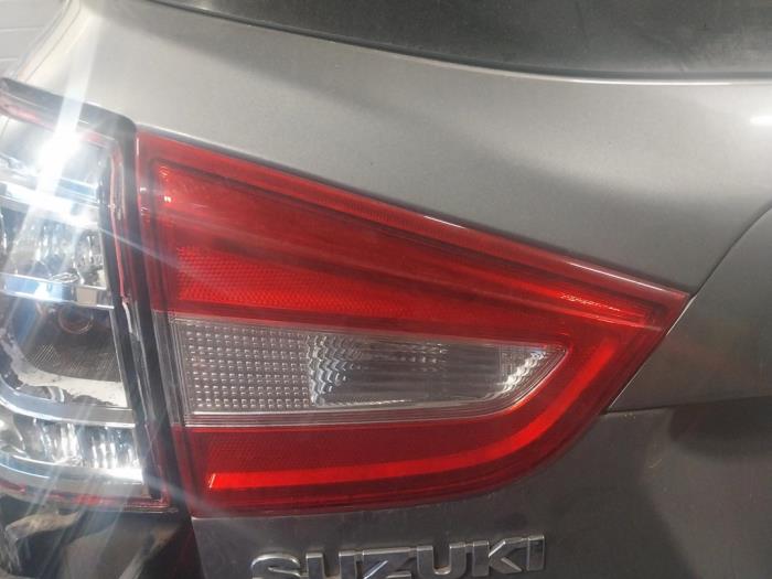 Suzuki SX-4 Sloopvoertuig (2018, Grijs)