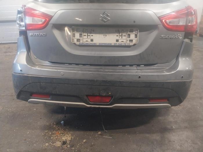 Suzuki SX-4 Sloopvoertuig (2018, Grijs)