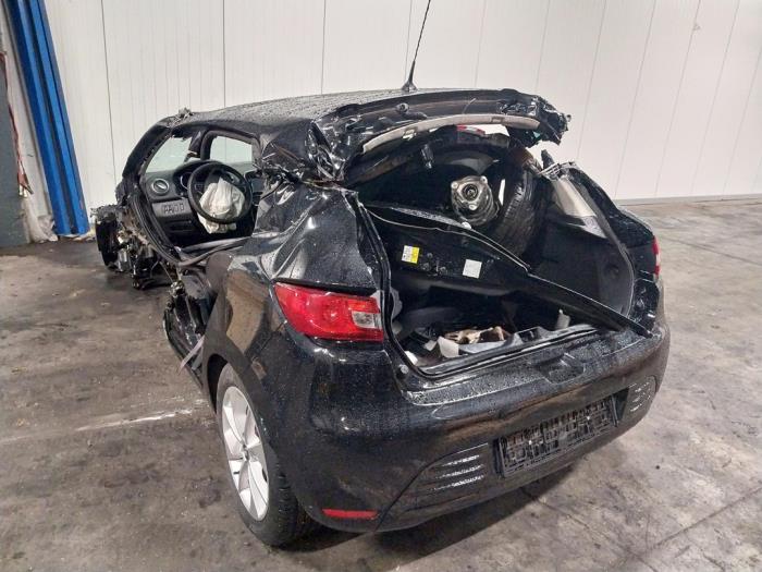 Renault Clio IV 1.2 TCE 16V GT EDC Samochód złomowany (2017, Czarny)