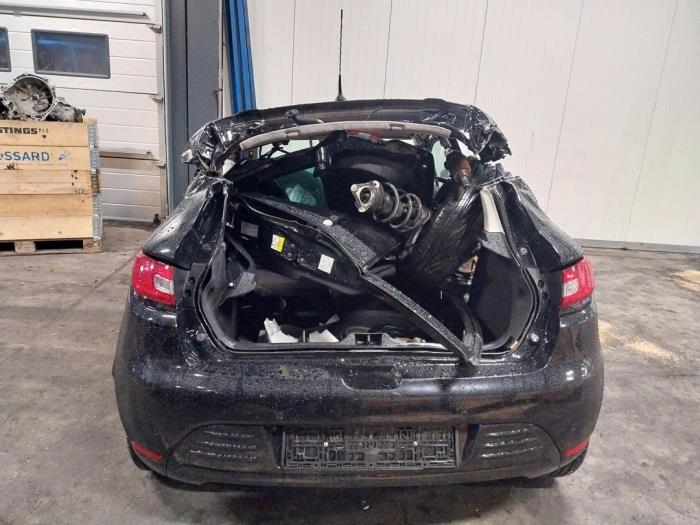 Renault Clio IV 1.2 TCE 16V GT EDC Samochód złomowany (2017, Czarny)