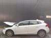 Volvo V40 1.6 D2 Skrotfordon (2013, WIT)