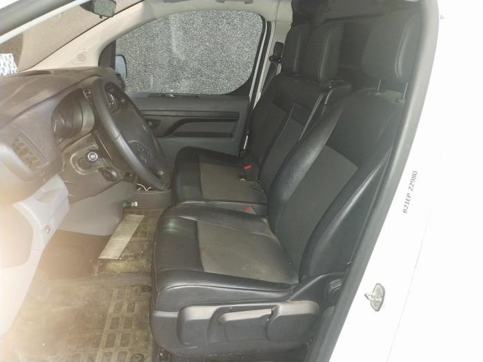 Peugeot Expert 2.0 Blue HDi 120 16V Skrotfordon (2021, WIT)