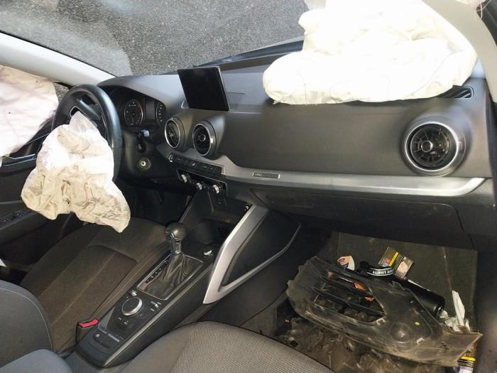 Audi Q2 1.6 30 TDI 16V Sloopvoertuig (2017, Grijs)