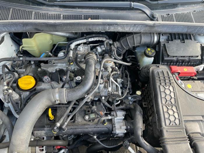 Renault Megane IV 1.2 Energy TCE 100 Sloopvoertuig (2018, Wit)